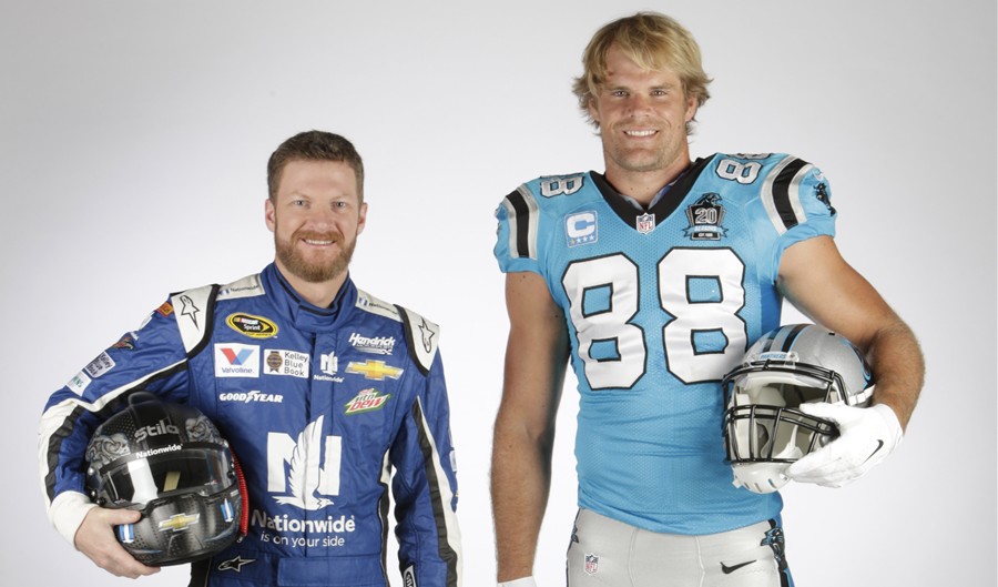 Greg Olsen #88 Carolina Panthers (Salute to Service) jersey size